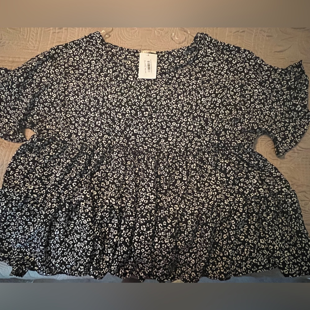 Isn’t She Sweet Top
3XL
ELuna brand 
Brand New with tag